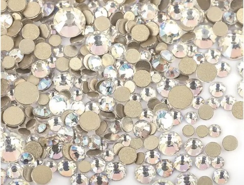 Стеклянные стразы  (размер микс) 1140шт, цвет хамелеон сирень-белый