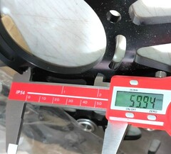 Диск тормозной передний лепестковый на DUCATI 1098 / S 1100, PANIGALE S ABS 1100, V4/V4S 1199, S ABS 1299