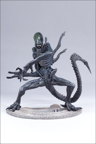 Фигурка Чужой Грид 30 см — Alien vs. Predator Alien Grid 12 Inch