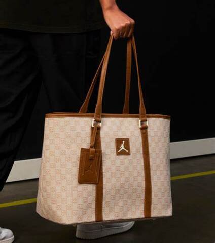 Сумка Jordan Monogram Tote Bag