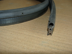 уплотнение капота УАЗ 3163 (2630 мм)  3163-8402200