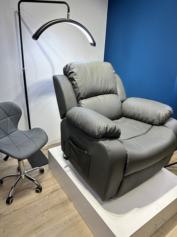 Кресло-реклайнер на электроприводе двухмоторное (Цвет кожзам серый)