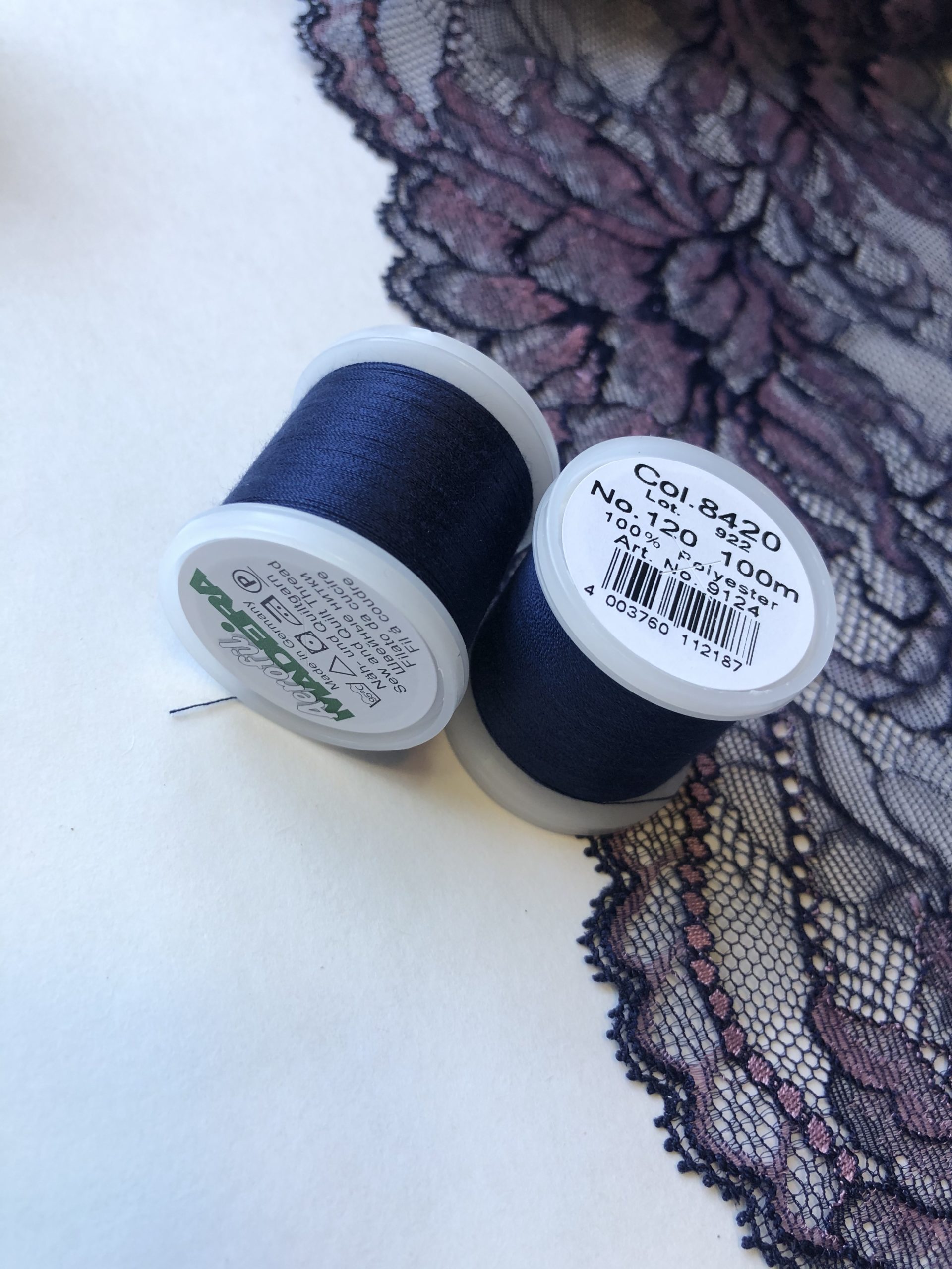 Нитки швейные Madeira aerofil №120 Col. 8420 темно-синий (100 м)