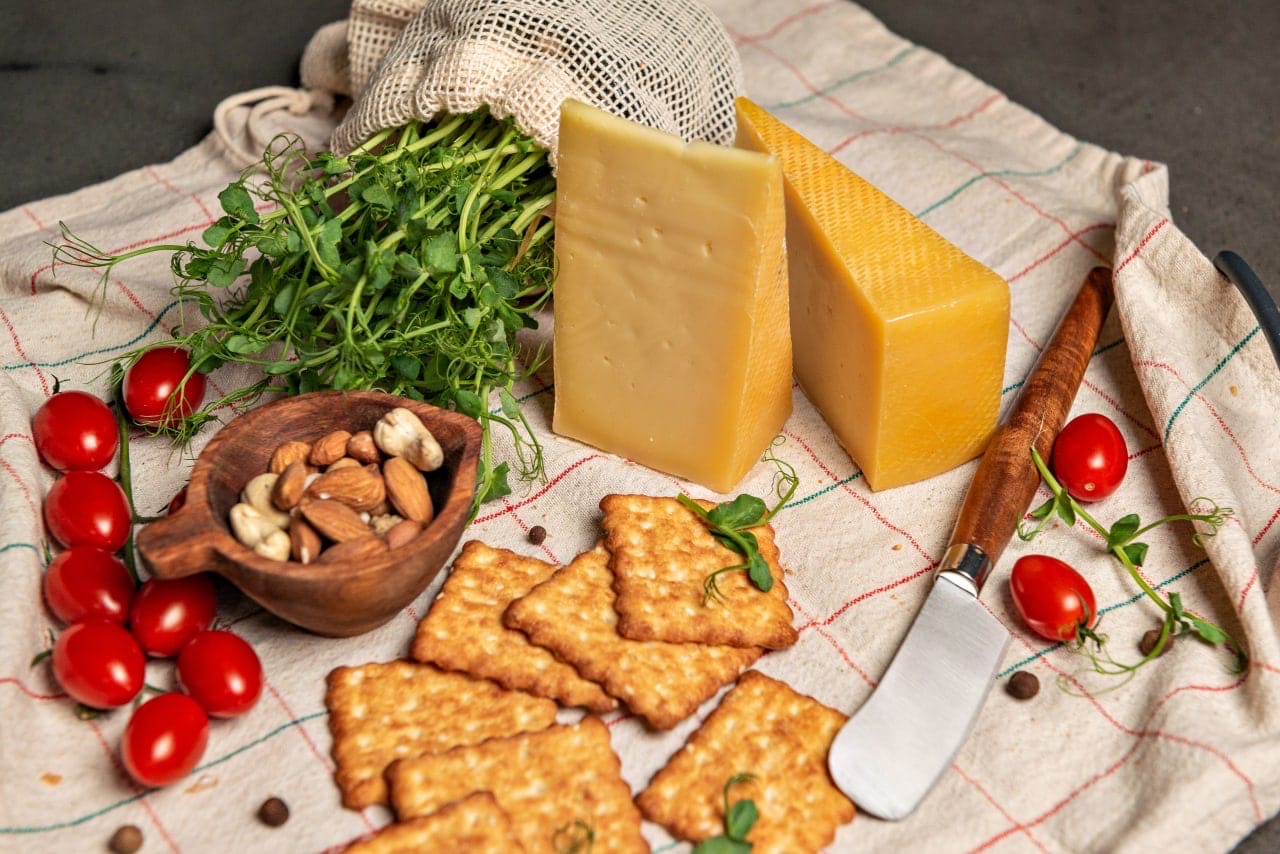 Сыр Грюйер с мытой коркой, Вкус Севера 160 г