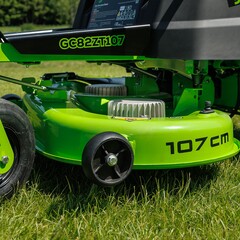 Райдер садовый Greenworks GC82ZT107 82V (107 см) Zero Turn CrossoverT аккумуляторный с нулевым радиусом разворота