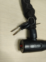 Противоугонный замок на цепи