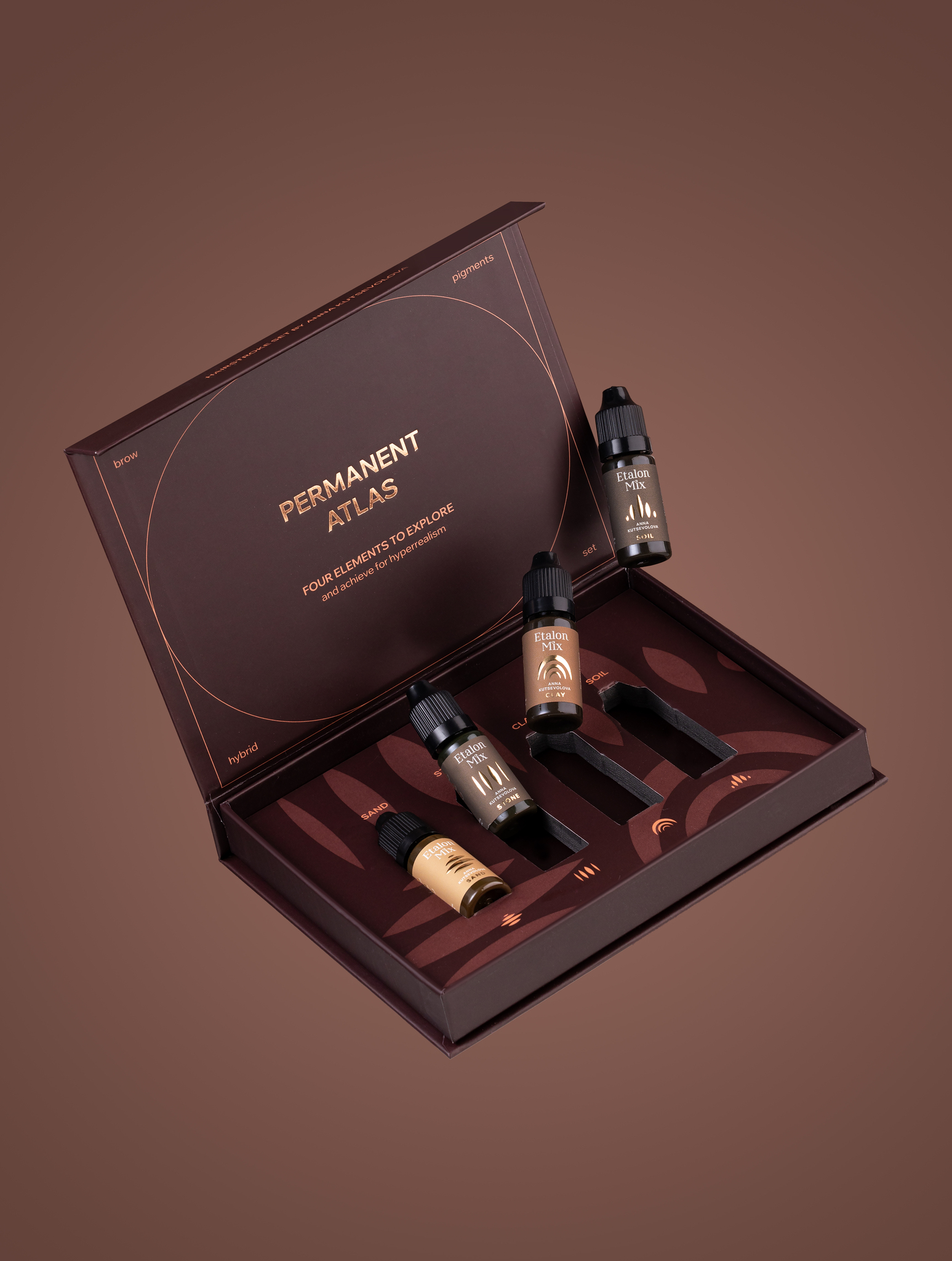 Hyperrealistic set by Anna Kutsevolova