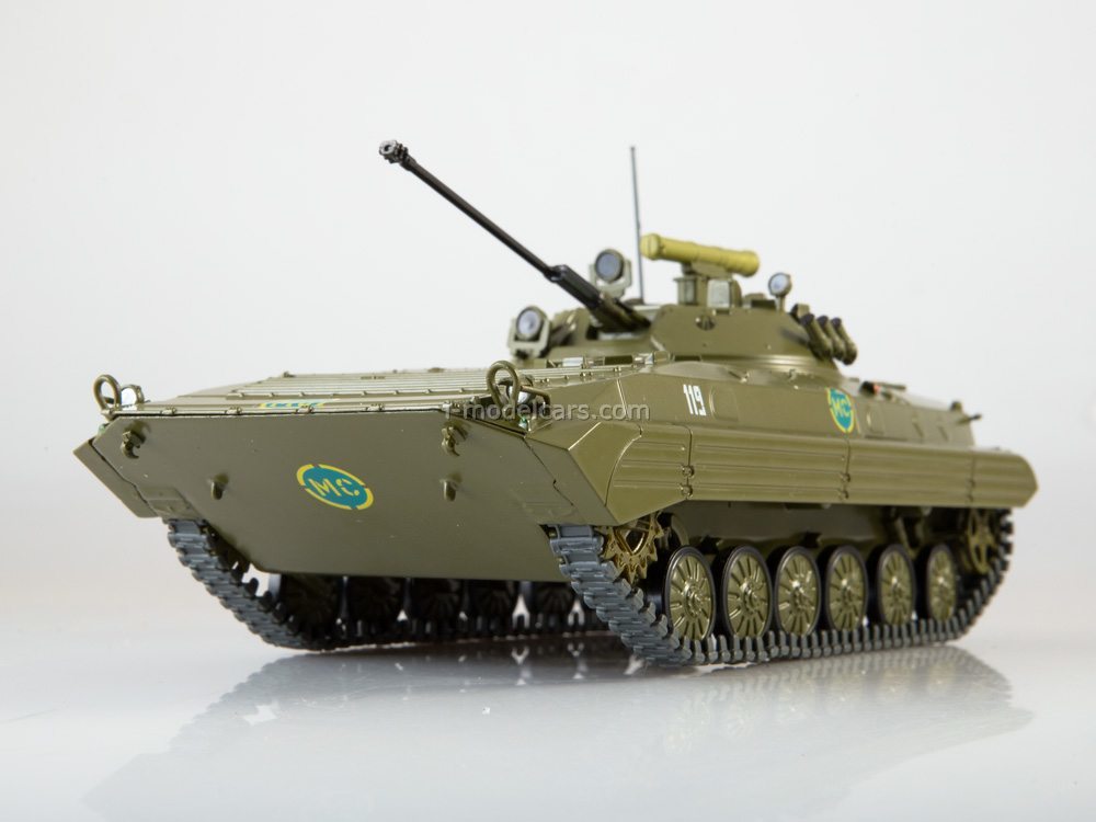 MODIMIO NT037 1:43 TANK PANZER BMP-2D OUR PANZERS #37 БМП-2Д НА USSR RUSSIA 