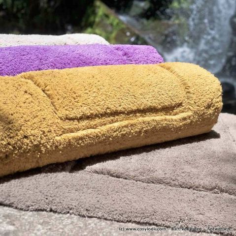 Коврик для ванной 70х120 Abyss & Habidecor Must 840 Gold