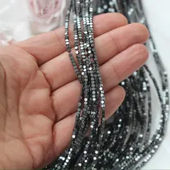 Гематин гематит, кубик усеченый, 2 мм, чёрный, 1 нить, ГМ100