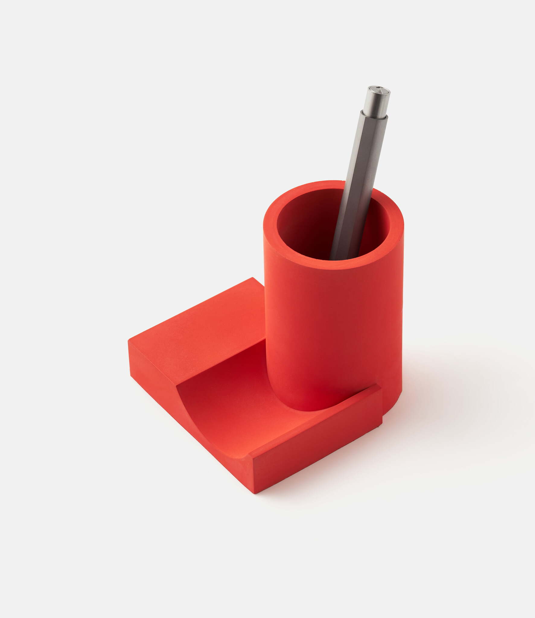 22 Studio Merge Pen Holder Red — органайзер из бетона