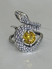 Змея  (кольцо из серебра)