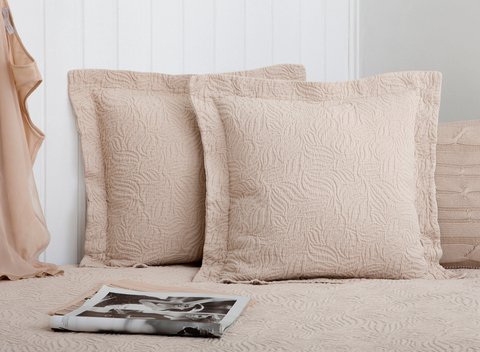 Наволочка декоративная 47х47 Luxberry Каменный цветок пудра