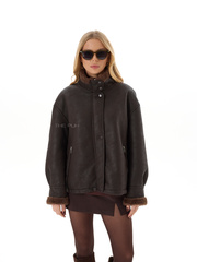 Черная дубленка с воротом-стойкой