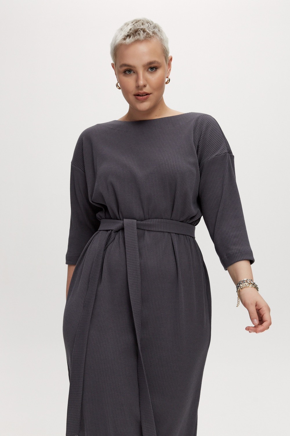 Платье трикотажное, в рубчик, графит