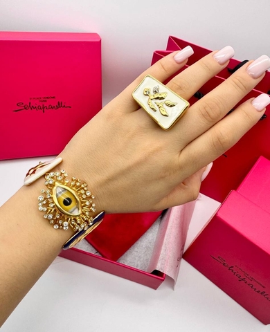 kolco-pechatka-s-beloj-ehmalyu-v-stile-schiaparelli