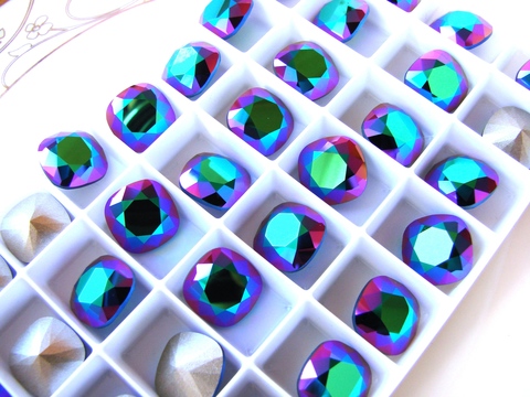 Подушечки 12*12 мм Scarabaeus Green