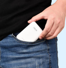 Аккумулятор WiWU JC-02 (10000 mAh, USB/Type-C) белый