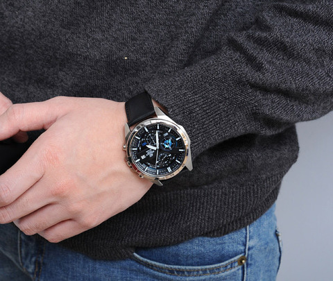 Часы Casio EFR-556L-1A