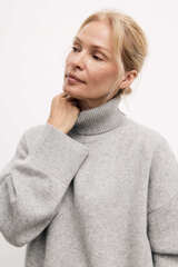 Oversized sweater gray color