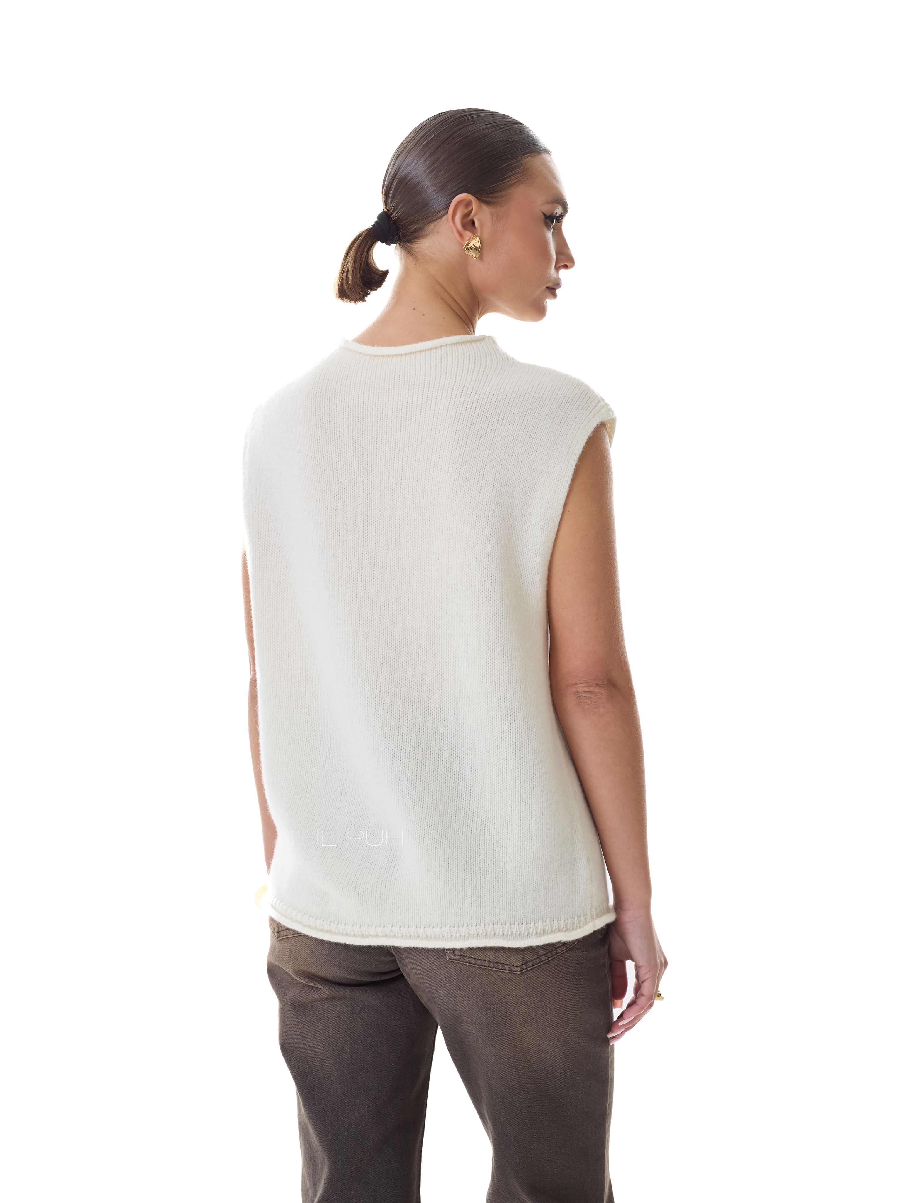 Белый шерстяной жилет на пуговицах