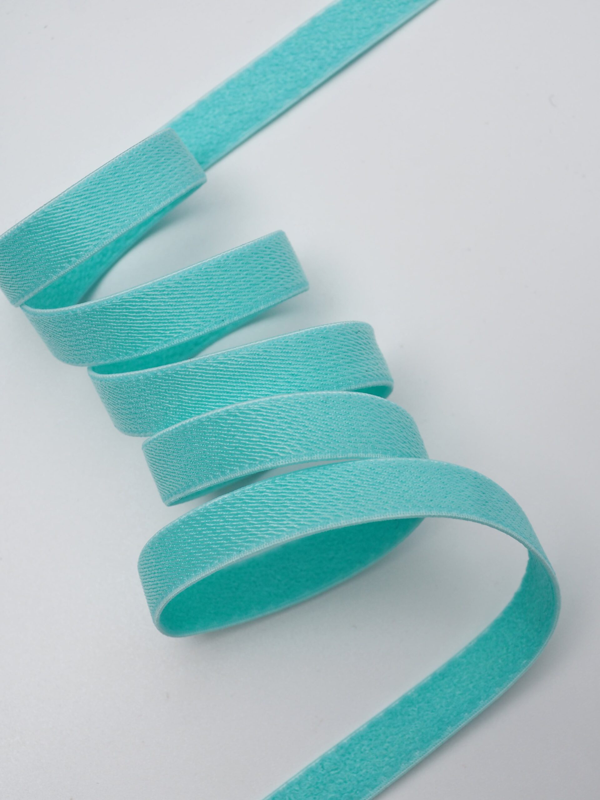 Резинка бретелечная яркий тиффани матовая ширина 10 мм