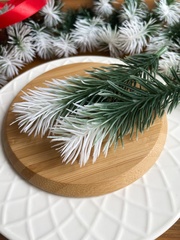 Еловая лапка искусственная, Бело-зеленая, декор зимний, рождественский, 12*3 см, 50 штук