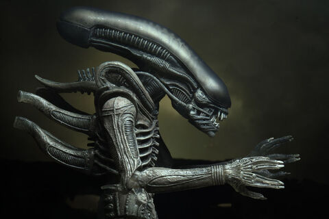 Фигурка Чужой Гигера Alien 40th Anniversary