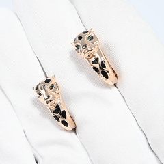 3020494-sergi-pantery-iz-zolota-s-izumrudami