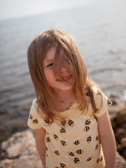 Футболка для девочек Mjölk Bee