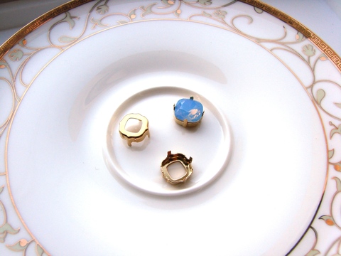 Оправа для подушечки 12*12 мм с покрытием под золото