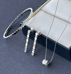 54232 - Серьги пусеты BEe CHAUMET, качество VGOLD