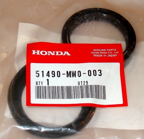 Сальник и пыльник передней вилки HONDA 51490-MW0-003 45x57x11