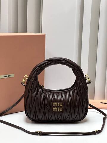 Сумка-хобо Miu Miu Wander matelassé nappa, тёмно-коричневый