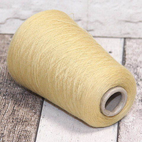 Меринос гребенной 2/30 желтый банановый