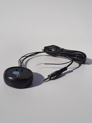 АНТЕННА АВТОМОБИЛЬНАЯ АКТИВНАЯ ВНУТРИСАЛОННАЯ ТРИАДА-99 ЭКСПРЕСС