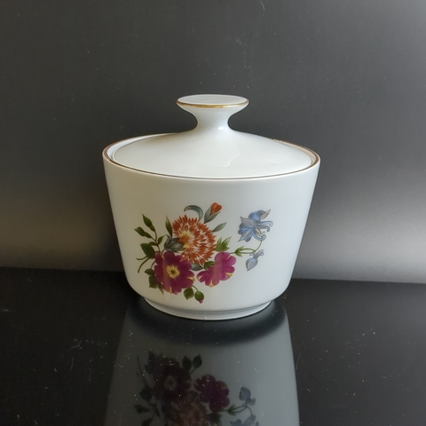 Сахарница фарфоровая, деколь цветы, золочение, клеймо Kahla, Кахла, ГДР, винтаж 1968-1987 гг