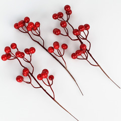 Ягоды красные искусственные на ветке, гроздь 24 см., 8-15 мм., набор 10 шт.