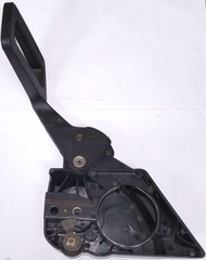 Крышка тормоза цепи бензопилы McCulloch Mac Cat 441 в интернет-магазине ЯрТехника