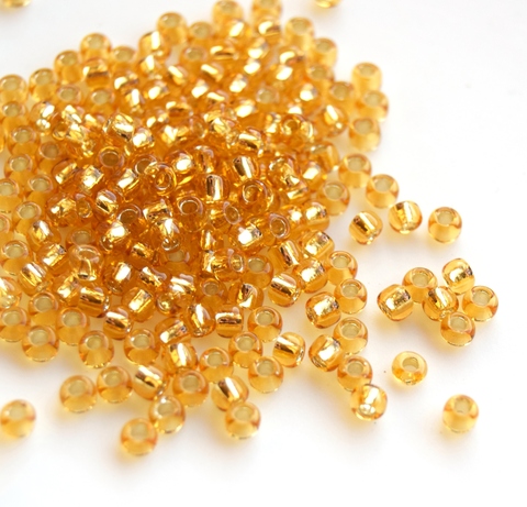 Бисер Тохо круглый 8/0 0022 светло-золотистый