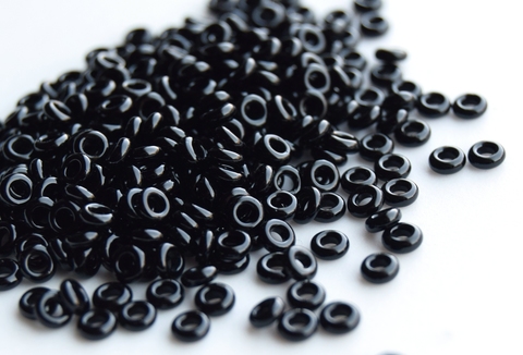 Toho Demi Round 11/0 цвет 0049 Black