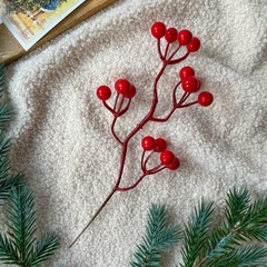 Ягоды красные искусственные на ветке, гроздь 24 см., 8-15 мм., набор 10 шт.