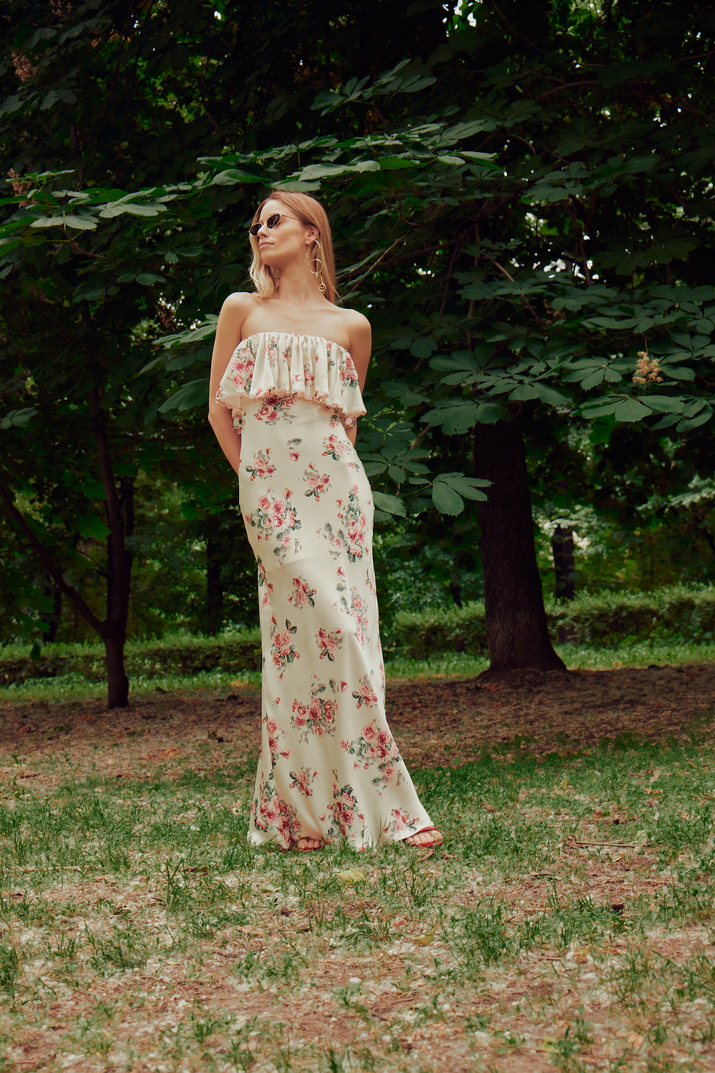 Платье с воланом короткая подкладка