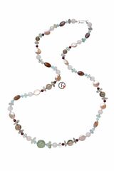 Романтичные бусы Камелия с пренитом, аквамарином, дымчатым кварцем и агатом