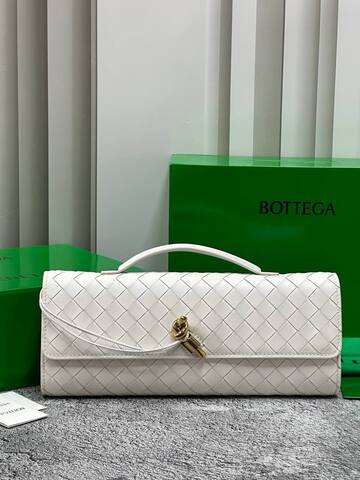 Клатч Bottega Veneta Andiamo белый