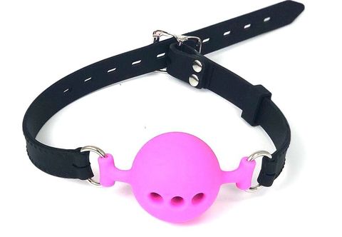 Чёрно-розовый дышащий кляп-шарик Vander на ремешках