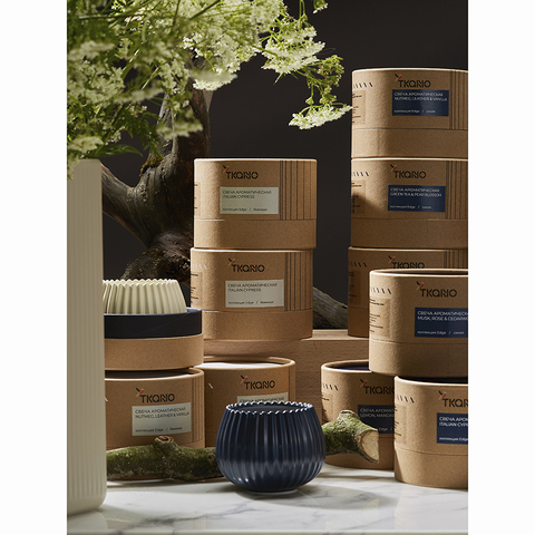 Свеча ароматическая Tkano Edge Italian Cypress синяя 30ч