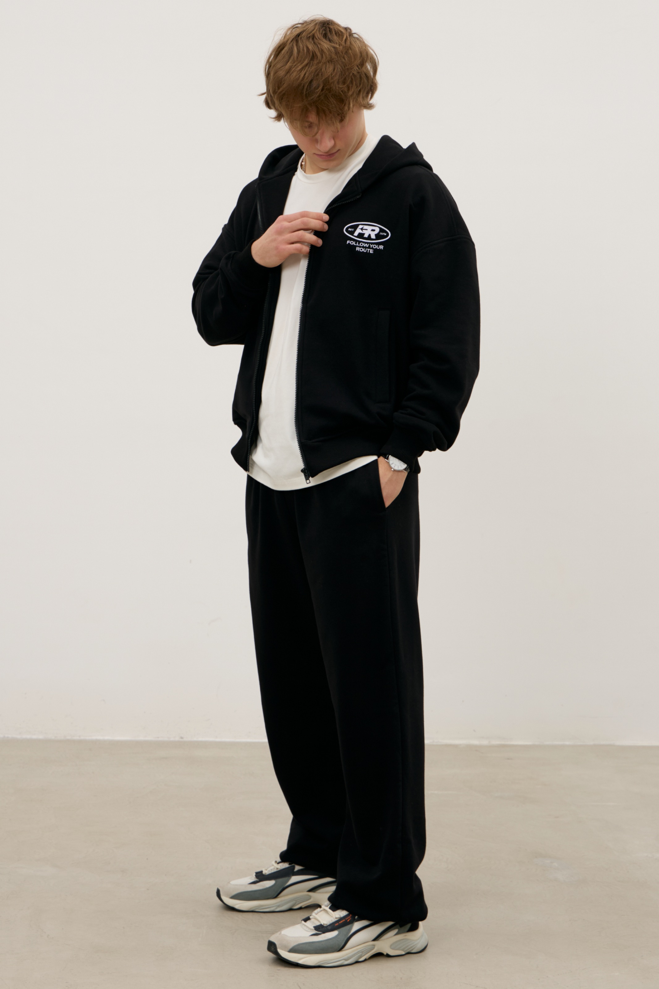 Худи ZIP MAN OVER, черное