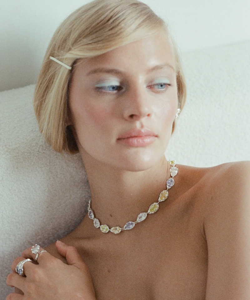 РАЗНОЦВЕТНОЕ КОЛЬЕ