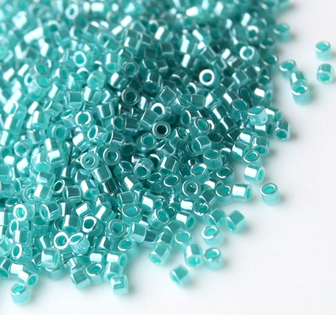 DB-0238 Бисер цилиндрический Миюки делика 11/0 /Miyuki delica 11/0 Ceylon Aqua Green
